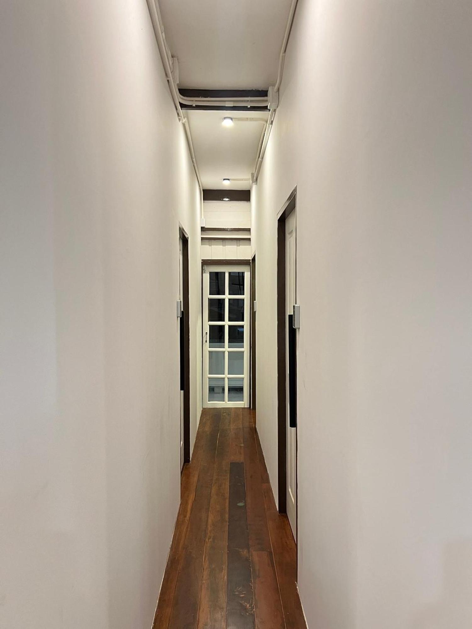 Хостел House Ju Бангкок Экстерьер фото